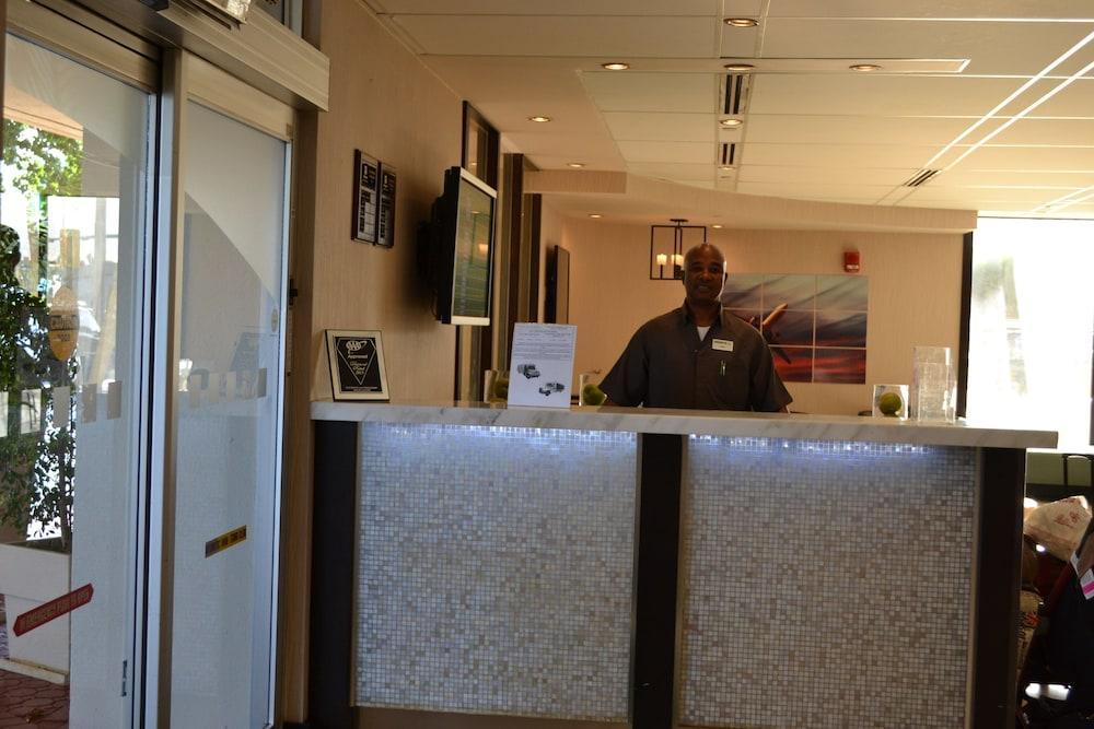 Holiday Inn Miami International Airport By Ihg Miami Springs Exteriör bild