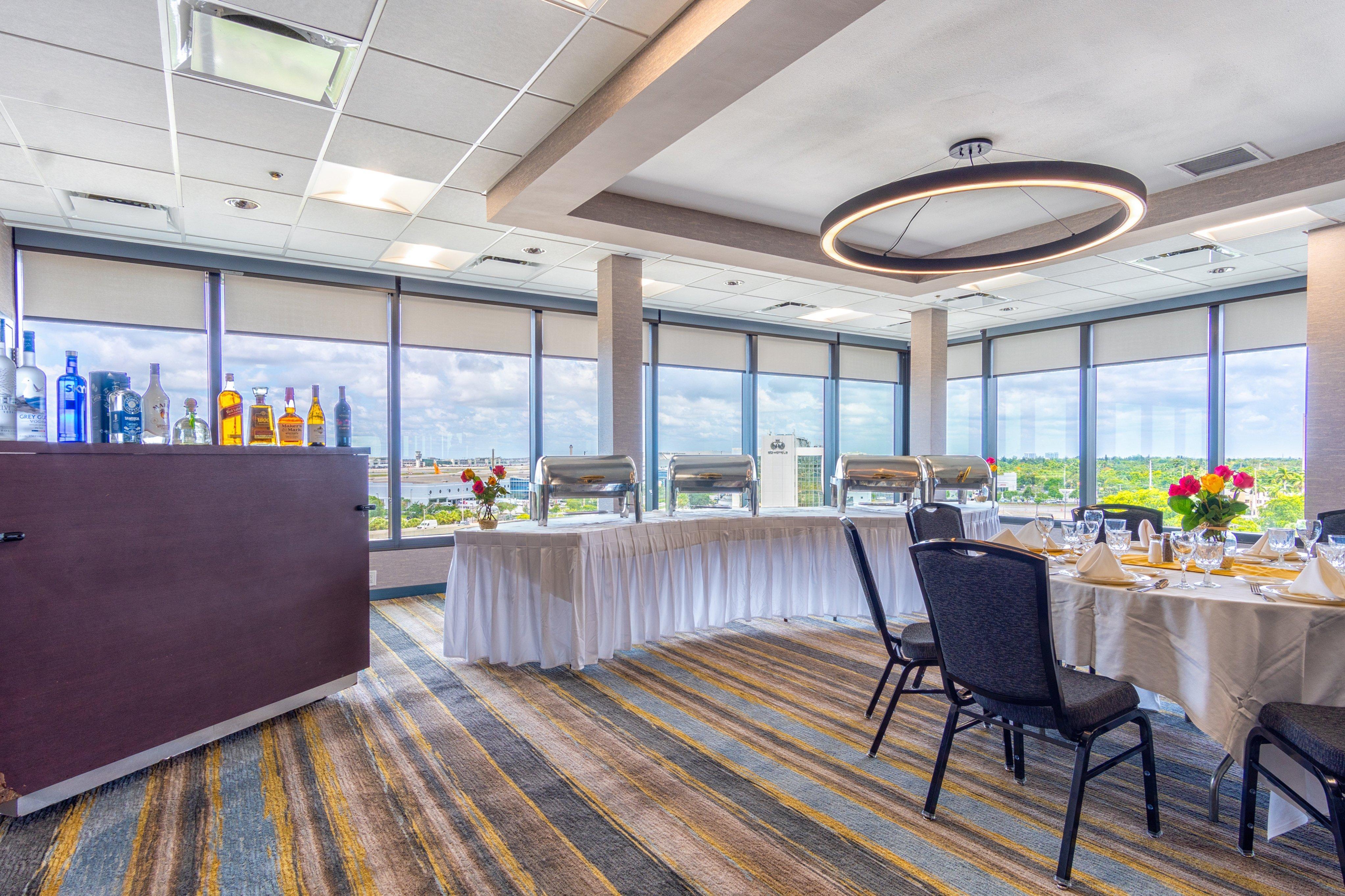 Holiday Inn Miami International Airport By Ihg Miami Springs Exteriör bild