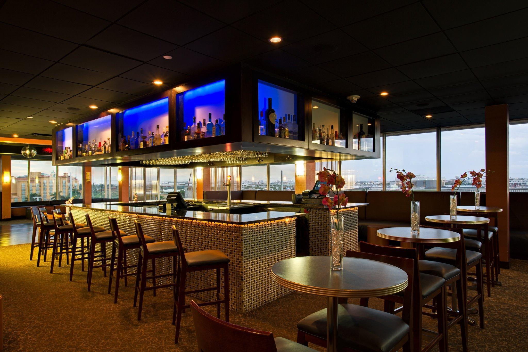 Holiday Inn Miami International Airport By Ihg Miami Springs Exteriör bild