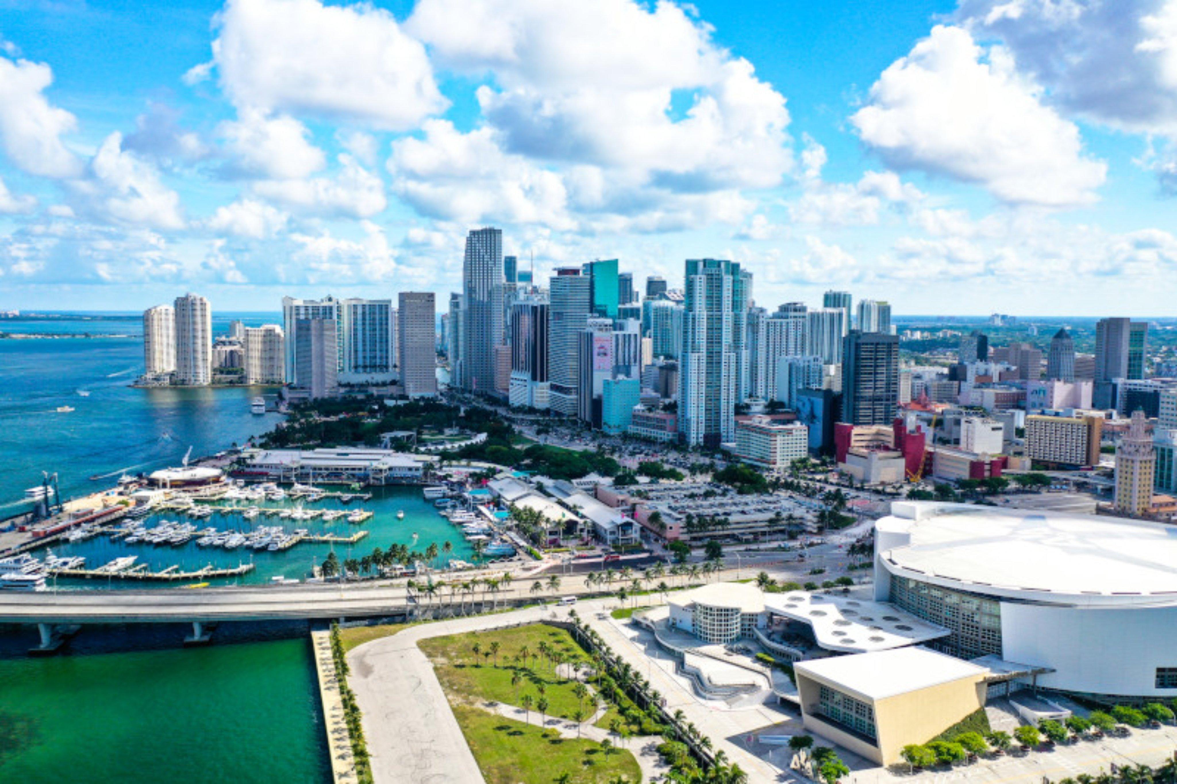 Holiday Inn Miami International Airport By Ihg Miami Springs Exteriör bild