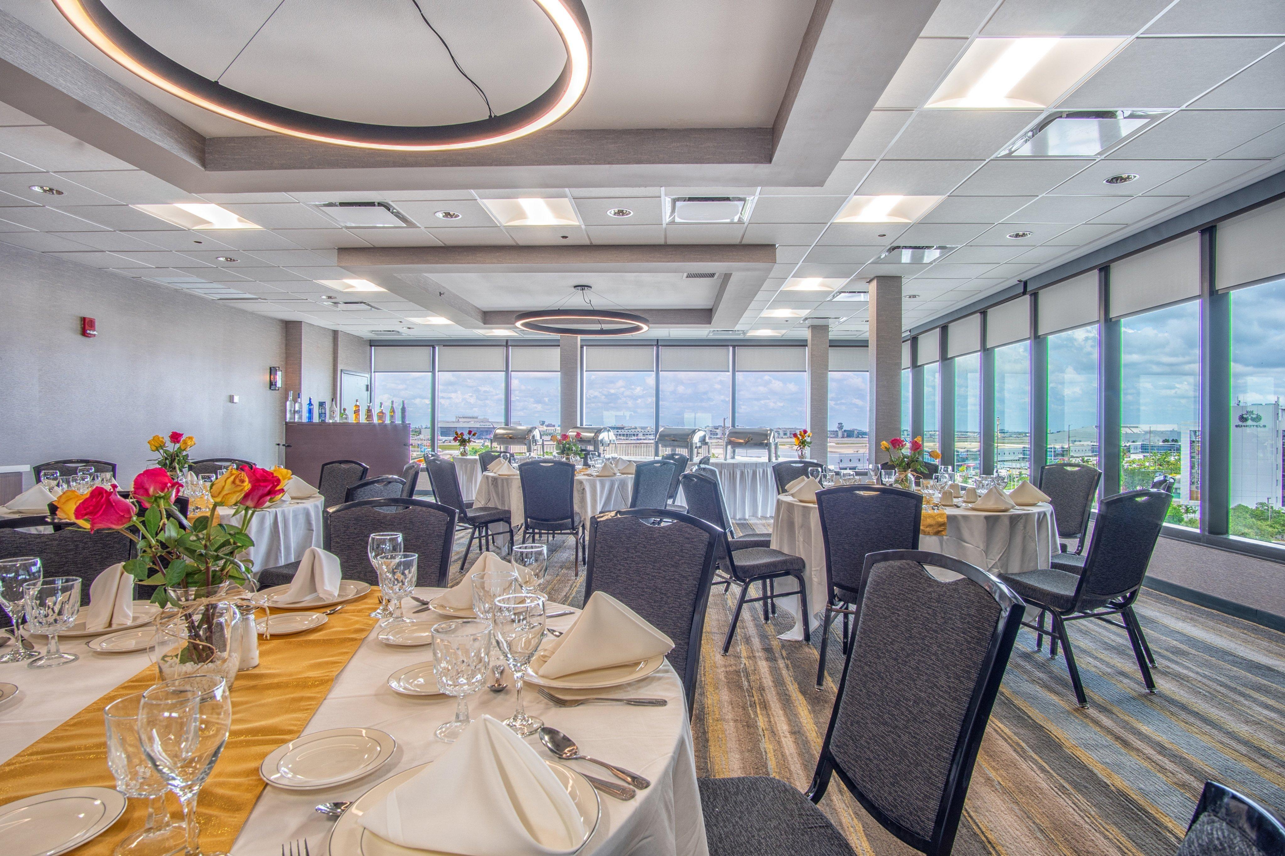 Holiday Inn Miami International Airport By Ihg Miami Springs Exteriör bild