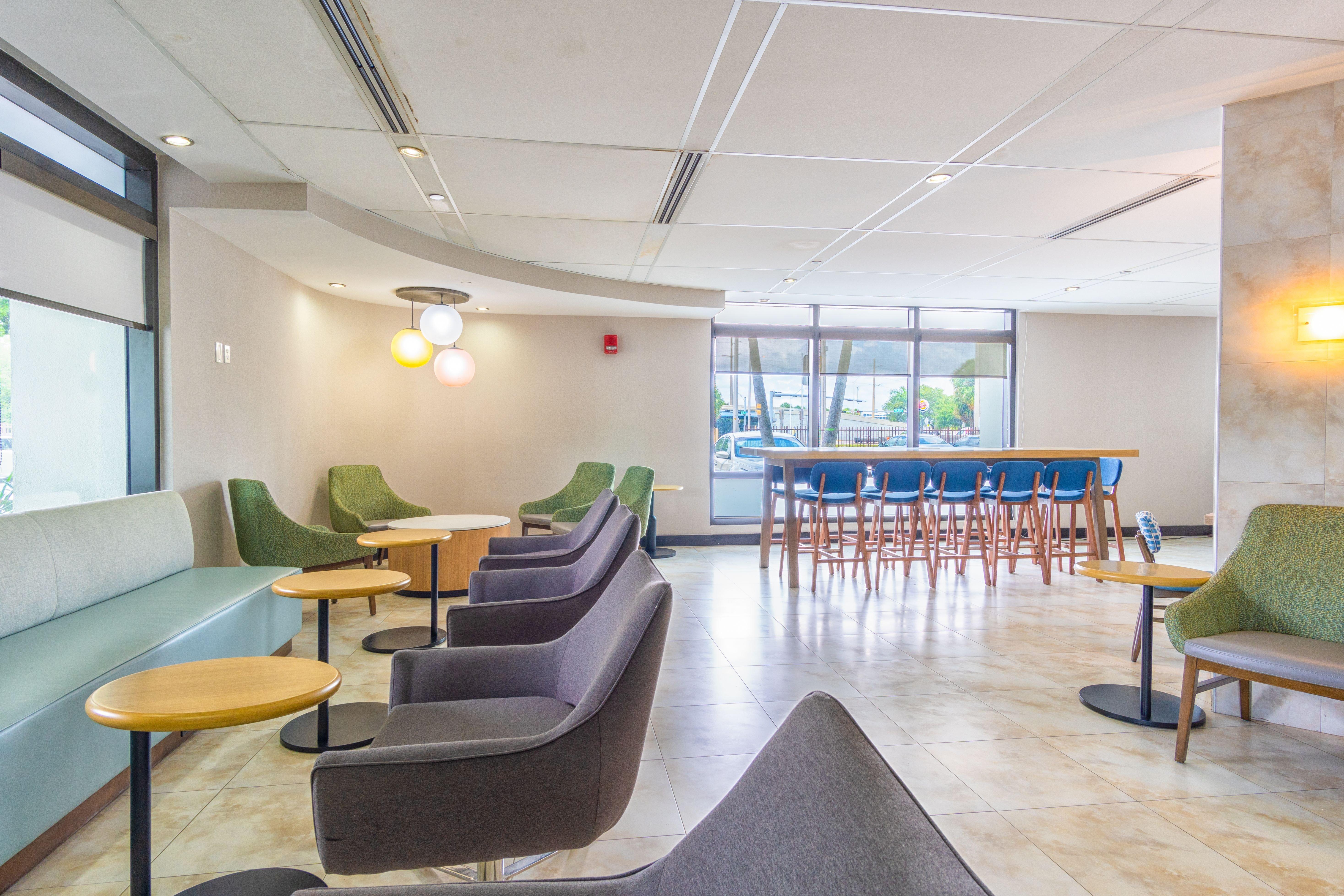Holiday Inn Miami International Airport By Ihg Miami Springs Exteriör bild
