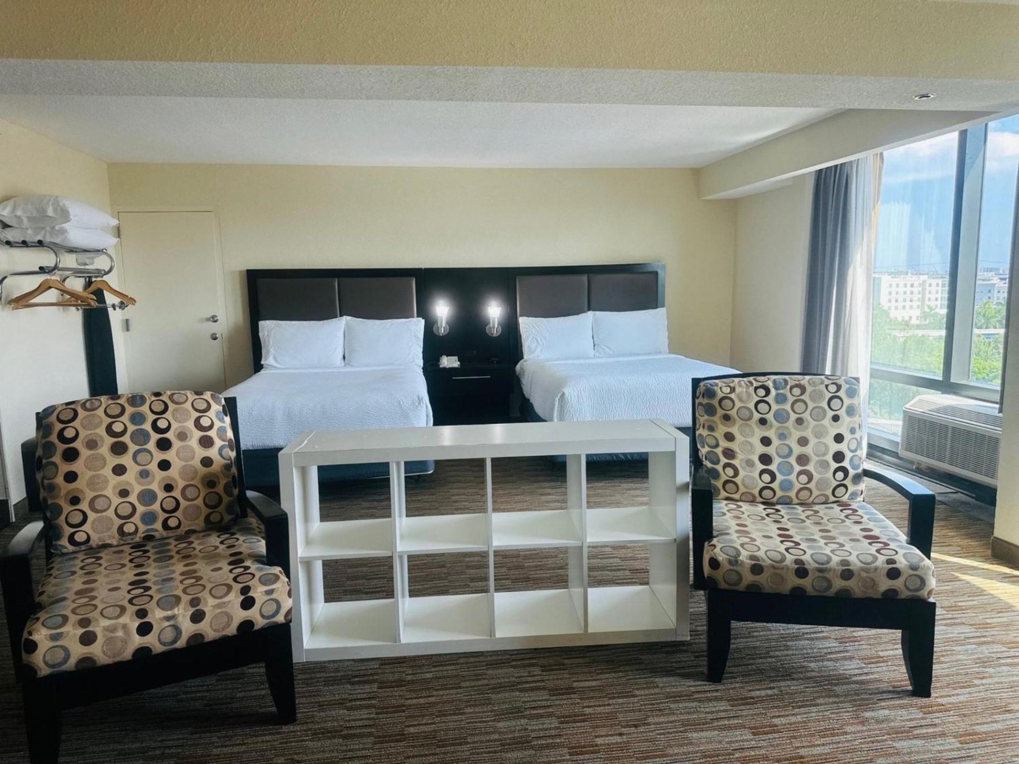 Holiday Inn Miami International Airport By Ihg Miami Springs Exteriör bild