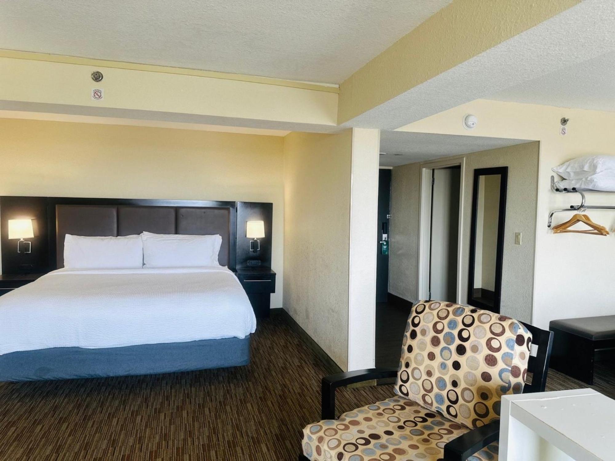 Holiday Inn Miami International Airport By Ihg Miami Springs Exteriör bild